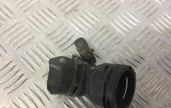 Volkswagen Golf V Engine coolant pipe/hose 6q0122291e