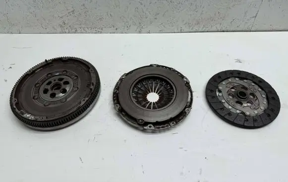 Seat Arona Clutch set kit 04C141031H 04C141025R