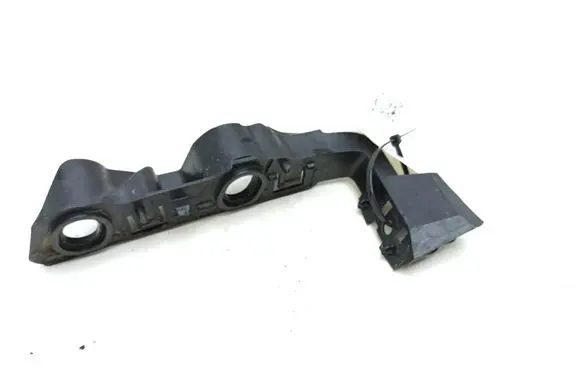 Audi A4 S4 B9 8W Fender mounting bracket 8W0807284