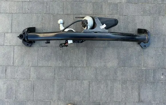 BMW X1 U11 Tow bar 