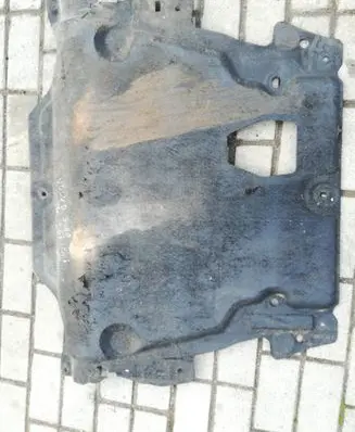 Volvo S60 Engine splash shield/under tray AG9N6P013BA