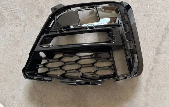 BMW 3 G20 G21 Front bumper lower grill 8069372 51118069372