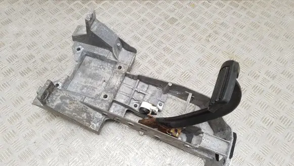 Chevrolet Corvette C7 Brake pedal 23333578