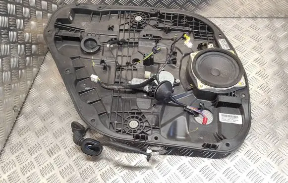 KIA Carens III Rear door window regulator with motor 83470A4020 13E100548