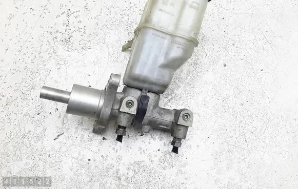 Citroen C5 Master brake cylinder 9646980980