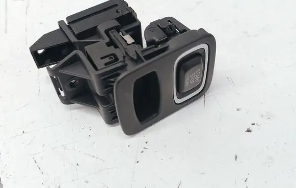 Volvo XC70 Ignition lock 31318791