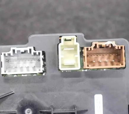 Tesla Model X Door control unit/module 106205610B