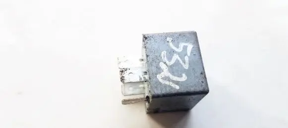 Volkswagen Golf IV Other relay 141951253B