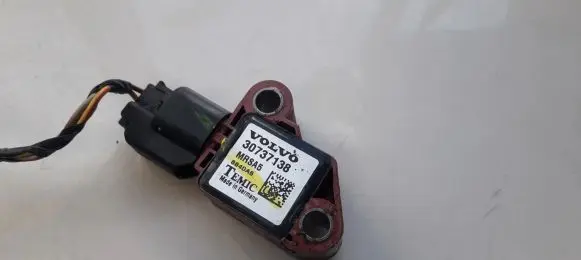Volvo C30 Airbag deployment crash/impact sensor 30737138 8840A6