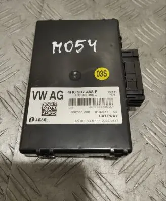 Audi A8 S8 D4 4H Gateway control module 4H0907468F