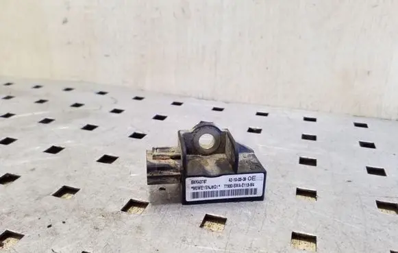 Honda CR-V Airbag deployment crash/impact sensor 5WK43786 77970SWAE113M4