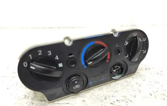 Ford Fiesta Climate control unit 2S6H19980BF