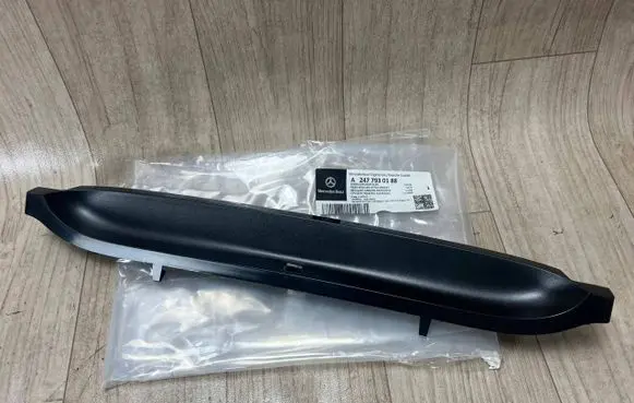Mercedes-Benz GLB X247 Rear window tailgate spoiler A2477930188