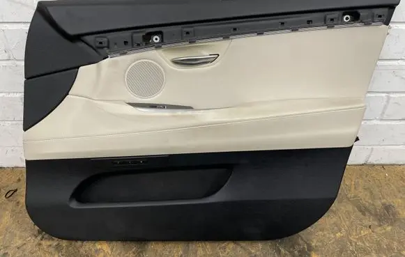 BMW 5 GT F07 Front door card panel trim 7884688