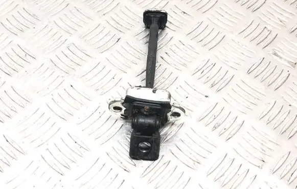 Skoda Octavia Mk2 (1Z) Front door check strap stopper 