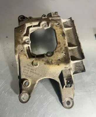 Audi A4 S4 B8 8K Gearbox mounting bracket 8K0399263K
