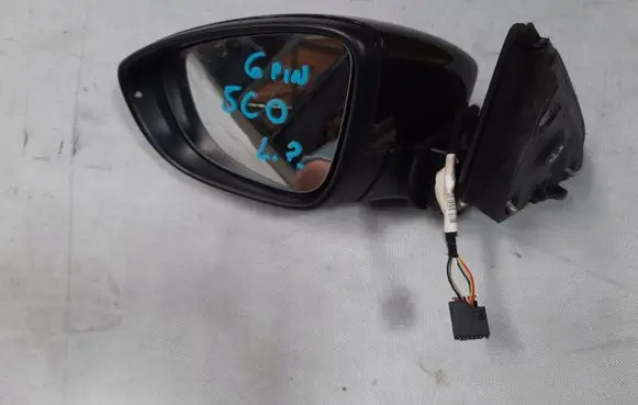 Volkswagen Jetta VI Front door electric wing mirror