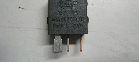 Mercedes-Benz CLK A209 C209 Other relay 4RA00781300