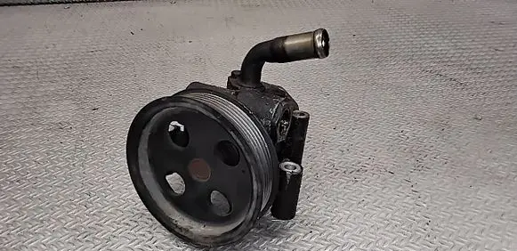 Ford Fiesta Power steering pump 2S6C3A696GE