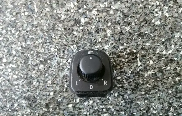 Volkswagen PASSAT B6 Wing mirror switch 1K0959656H