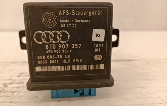 Audi A5 8T 8F Light module LCM 8T0907357