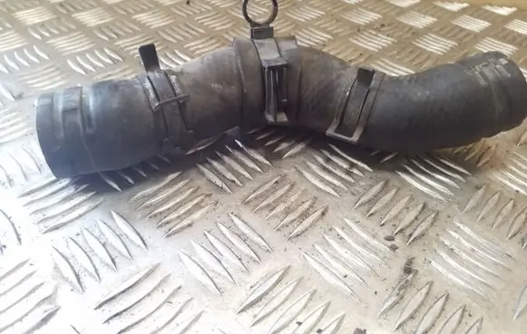 Toyota RAV 4 (XA20) Engine coolant pipe/hose