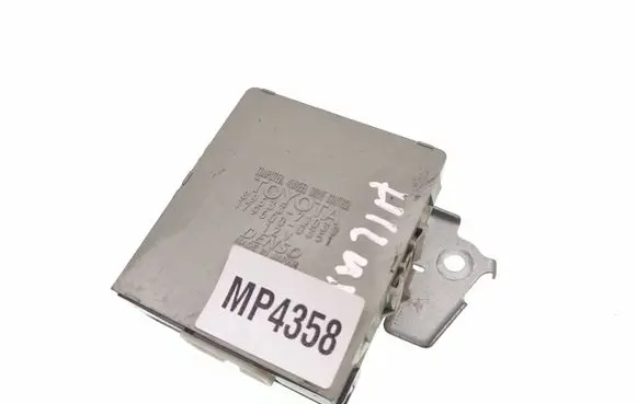 Toyota Hilux (AN10, AN20, AN30) Transfer box differential control unit 8953371030 1796000351