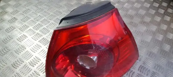 Volkswagen Golf V Rear/tail lights 1k6945096e 028490202