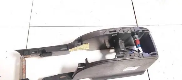 Chevrolet HHR Center console 1121799 853043