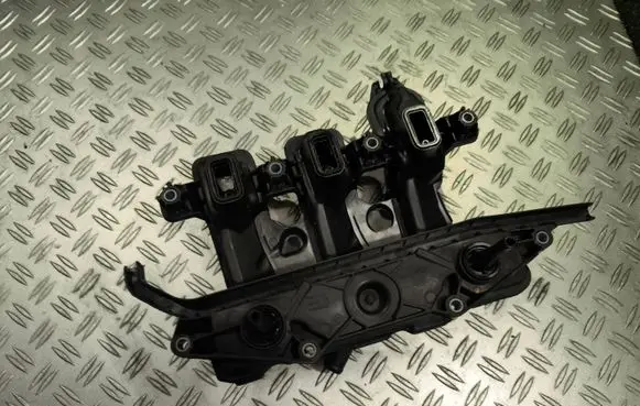Renault Trafic III (X82) Oil fill pipe 10605903 PA6GF35 9936806