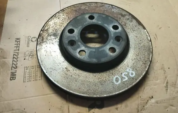 Renault Megane III Front brake disc