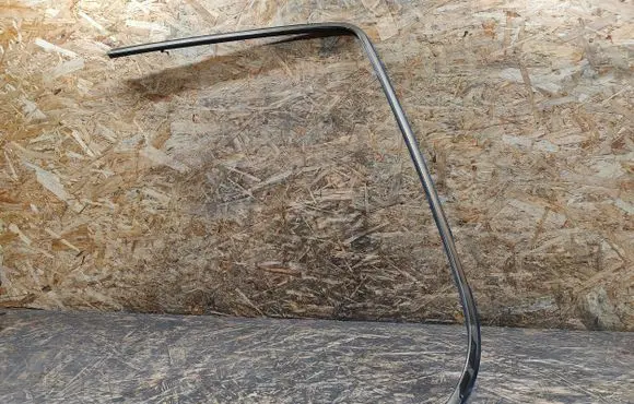 Mercedes-Benz S W140 Rear glass trim 