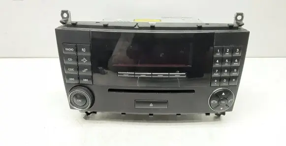 Mercedes-Benz CLC CL203 Radio/CD/DVD/GPS head unit A2038704589