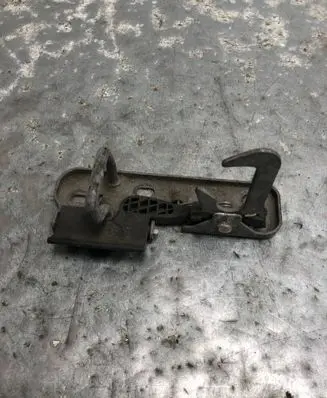 Volkswagen Tiguan Engine bonnet/hood lock/latch loop/hook 1K0823480BILI 1K0823480