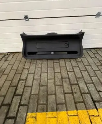 Volvo XC40 Centre console side trim rear 30747056 632160120