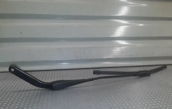 BMW 1 E81 E87 Windshield/front glass wiper blade 7169972