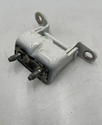 Nissan Leaf II (ZE1) Loading door upper hinge A047742