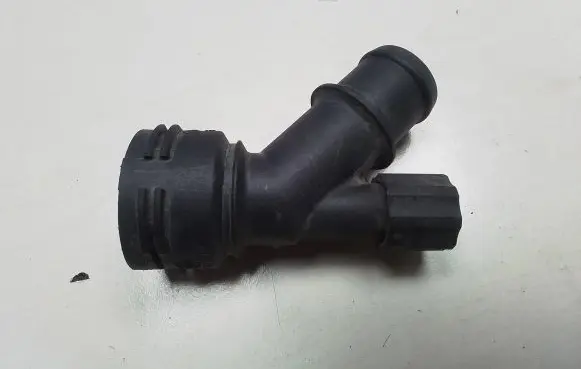Skoda Fabia Mk1 (6Y) Engine coolant pipe/hose 6Q0122291F