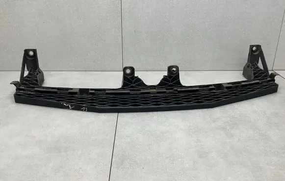 Volkswagen PASSAT CC Front bumper mounting bracket 3C8807889