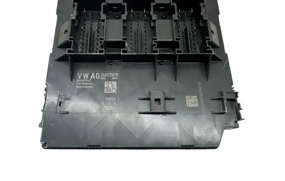 Volkswagen PASSAT B7 Comfort/convenience module 3AA937087N