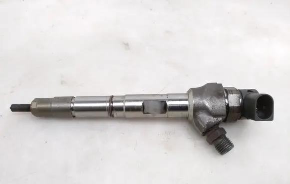 Seat Alhambra (Mk2) Fuel injector 04L130277AC 0445110469