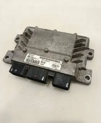 Ford Fiesta Engine control unit/module BV2112A650FC S180047035C