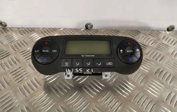 Hyundai ix35 Climate control unit 972502Y700