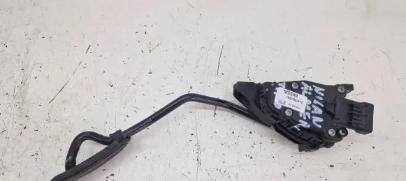 Nissan Almera Tino Accelerator throttle pedal 18002BU410 6PV00862004