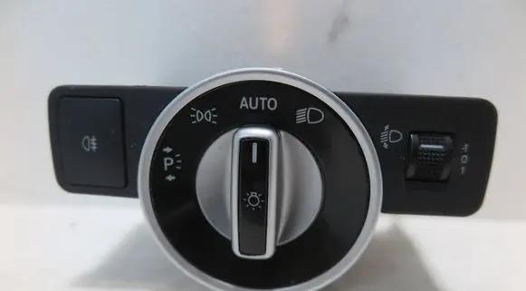Mercedes-Benz E W212 Light switch 