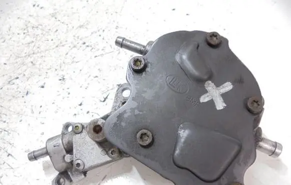 Volkswagen Sharan Vacuum pump 038145209E