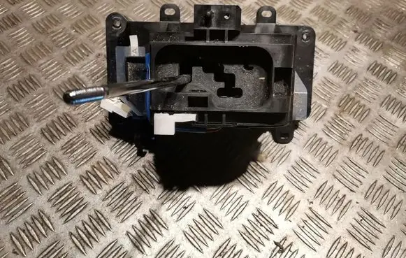 Lexus IS 220D-250-350 Gear selector 3352153050