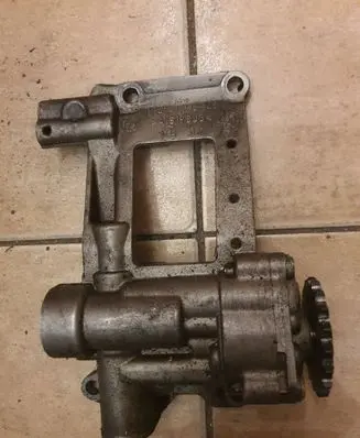 Oil pump