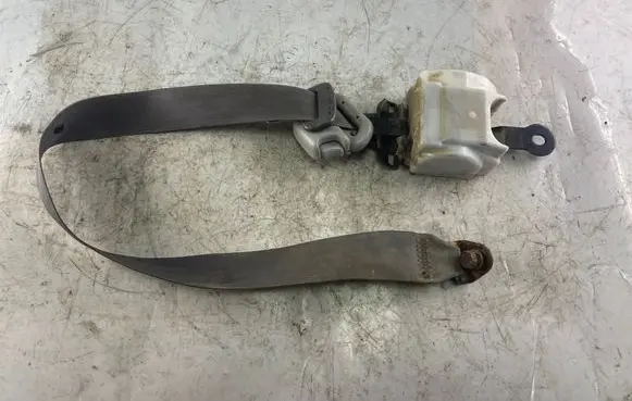 Mitsubishi Pajero Sport I Front seatbelt