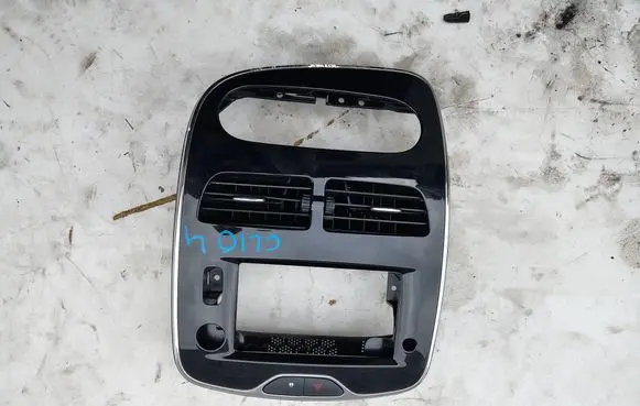 Renault Clio IV Panel trim 